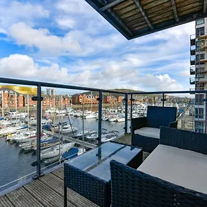 Just Wales - Meridian Wharf, Marina View - 2 Bed Swansea