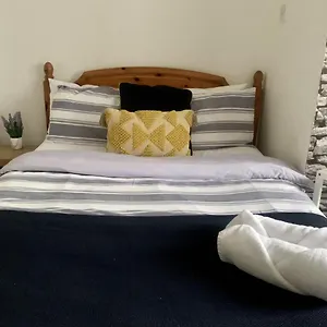 Uplands View, Richmond Tce, Flat 1 Swansea