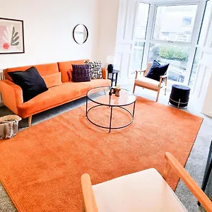 Spacious 3-bed Near The Centre Swansea